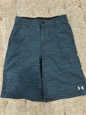 Under Armour Boys size 10 shorts